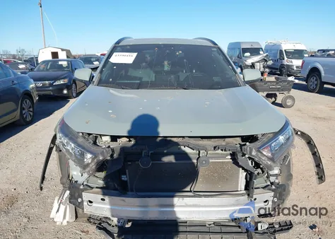 2021 Toyota Rav4 Xle Premium from USA, damaged, VIN 2T3A1RFV9MW198152